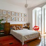 Life In Colour & Art - Charming 3Bed Apartment