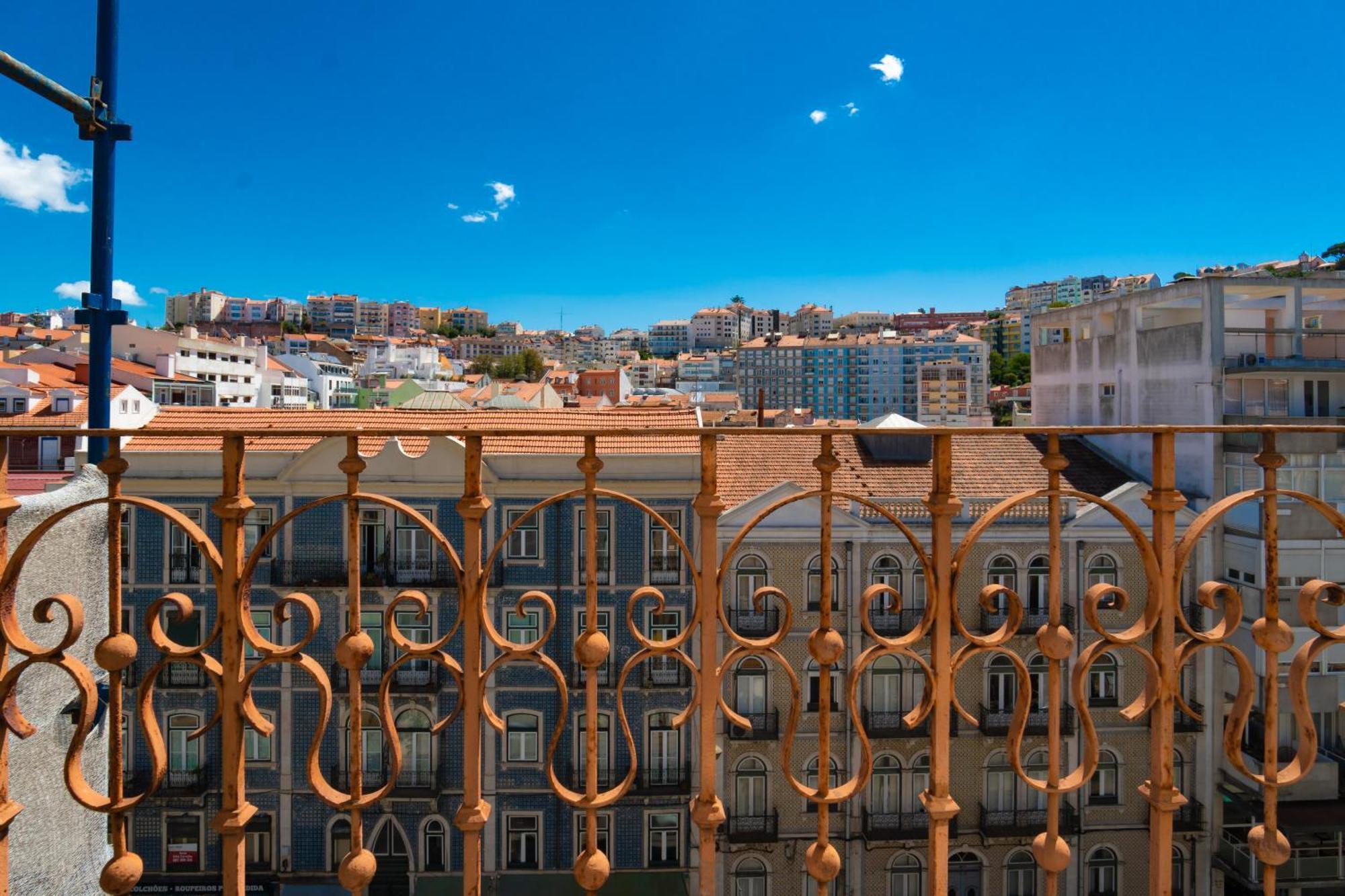 Life In Colour & Art - Charming 3bed Lissabon