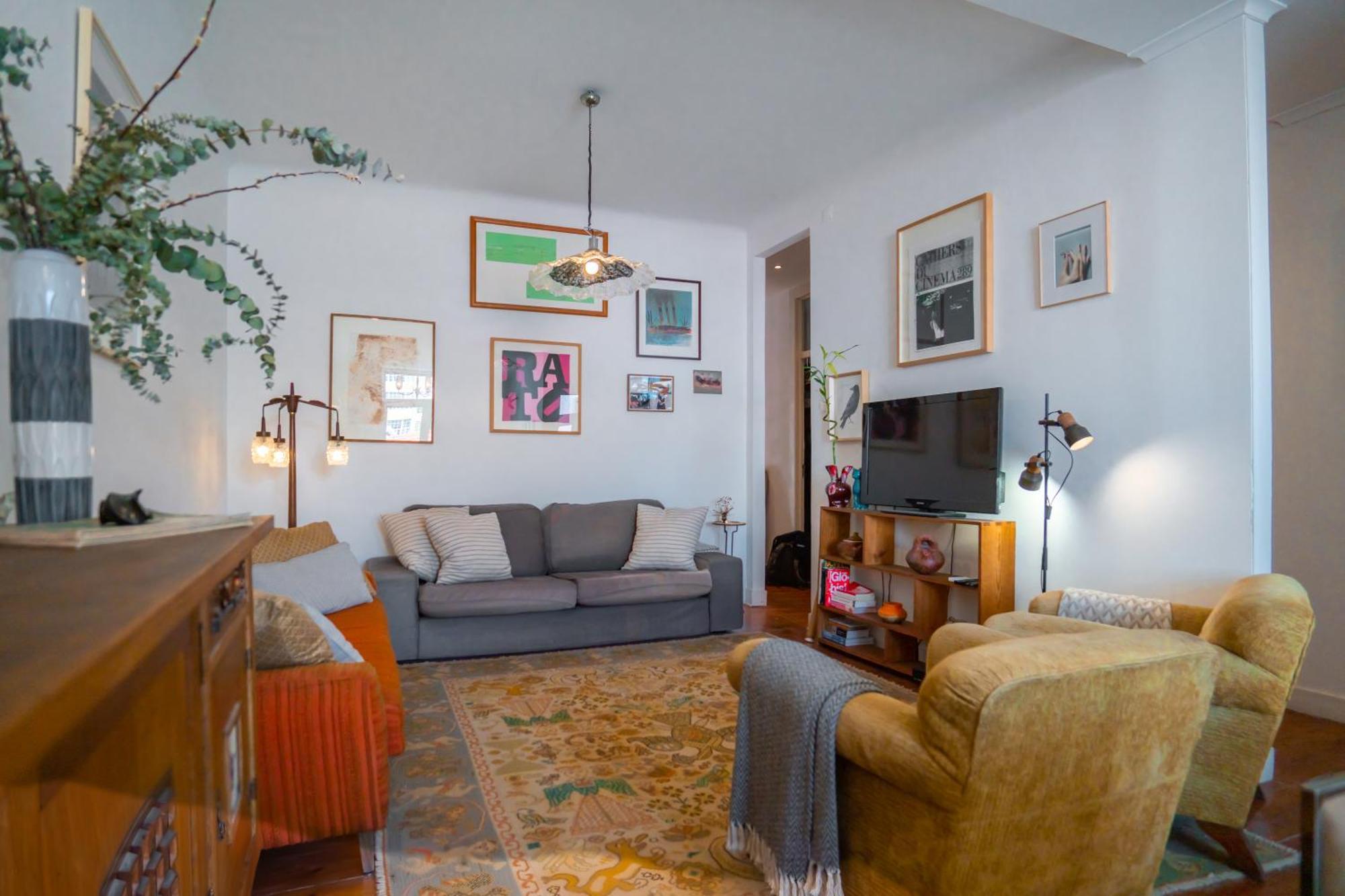 Life In Colour & Art - Charming 3bed Apartment *